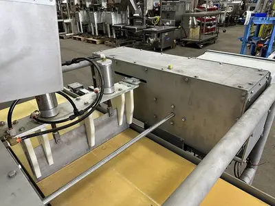 Guillotine Cutter