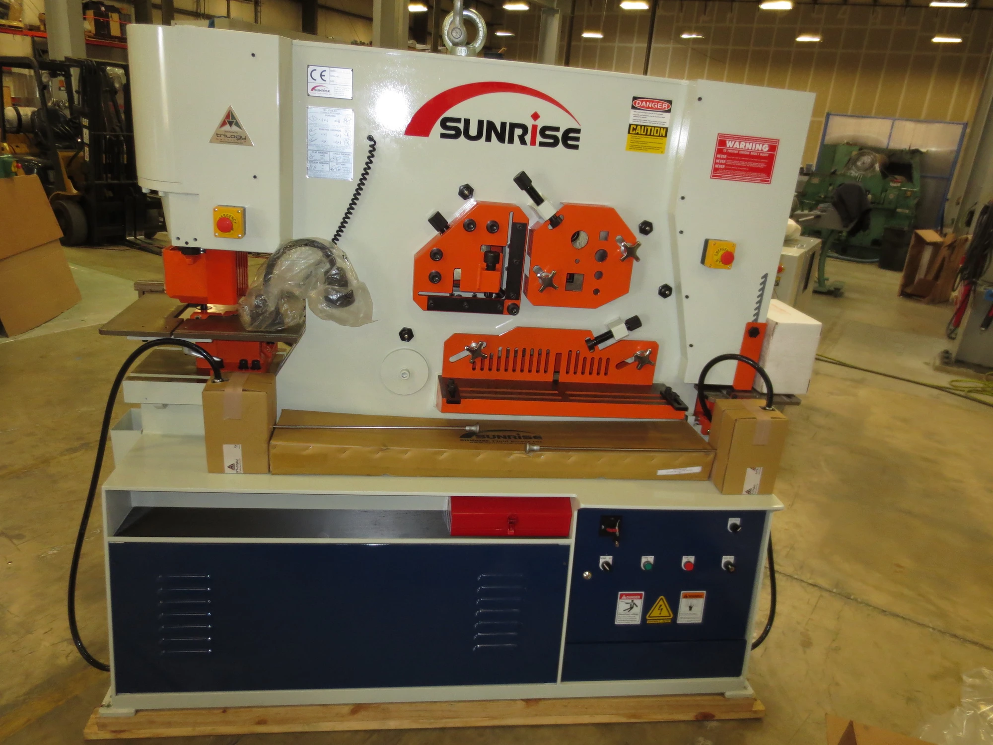 NEW SUNRISE IW-135SD