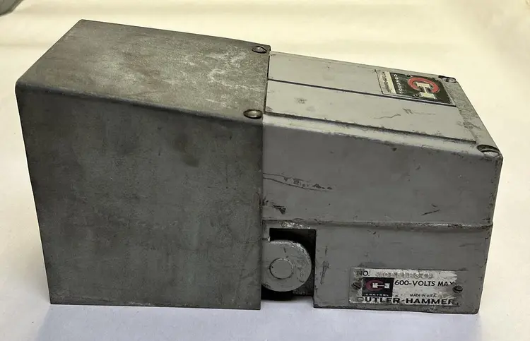 Used CUTLER-HAMMER 10251H34B Miscellaneous Equipment (Electrical & Power) Ohio US | Surplus Asset Holdings #1237628