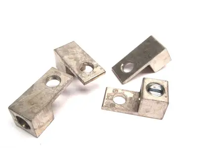 USED BURNDY ALUMINUM MECHANICAL CONNECTOR LUG 2-14 AWG