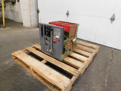 Used Westinghouse DS-206S Circuit Breakers Ohio US | Equipment Recovery Corp. #1329738
