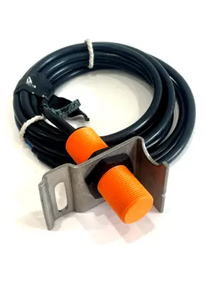 NEW IFM EFECTOR IGC2008-BBOA-IG0363 SENSOR IGC2008BBOA IG0363
