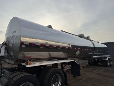 Used 2023 BULK 7,000 GALLON FUEL TANKER Tanker Trailers Minnesota US | Carco Truck & Equipment #1514202