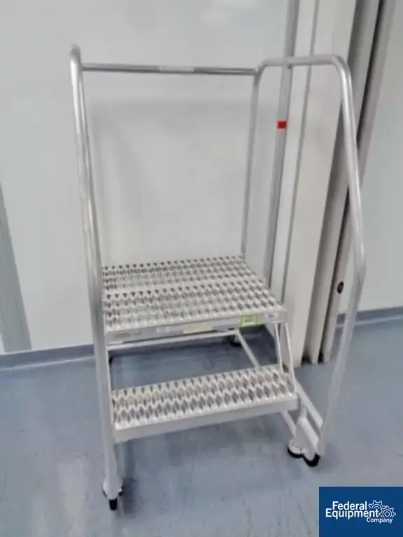 USED Cotterman Cotterman 2-Step Ladder