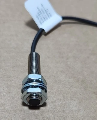 NEW Balluff BES 516-343-E3-SP02