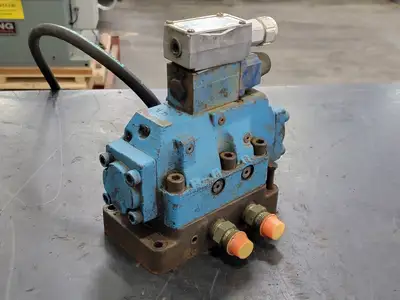 Used VICKERS DG5S8 2AMWB 20 S324 Parts (Hydraulics and Pneumatics) British Columbia CA | Lenmark #264834