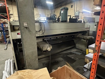Accurshear 625010 Hydraulic Power Squaring Shear .25″ x 10′