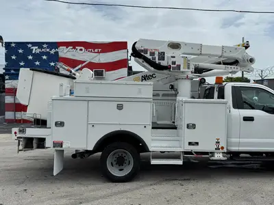 Used 2017 ALTEC AT41M Bucket (boom) trucks Florida US | Truck and Van Outlet #1509184