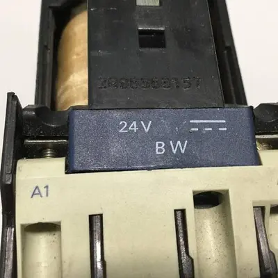 USED TELEMECANIQUE LP1D3210