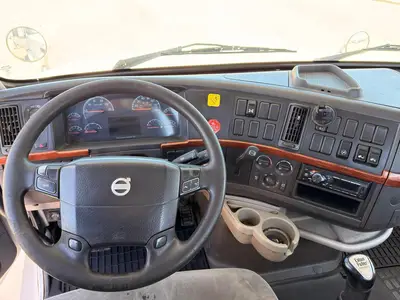 Used 2011 VOLVO VNL64T300 Conventional trucks California US | Ben Kaplan Equipment #1250886