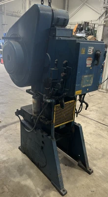 USED 1977 FEDERAL FEDERAL 32 PRESS