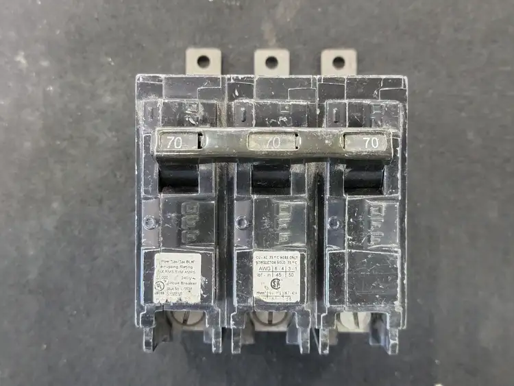 Used SIEMENS B370H Switchgears British Columbia CA | Lenmark #243636