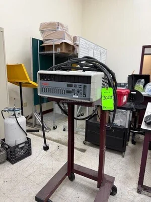 Used HUSKY (GAMMAFLUX) 12-ZONE HOT RUNNER CONTROLLER W/CABLES ON ROLLIN Temperature Controls Illinois US | Meadoworks #1503396