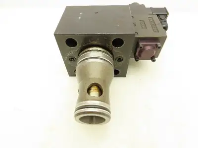 Moog Hydrolux CEE32A6RH2X06 Hydraulic 2-Way Slip-In Cartridge Solenoid Valve