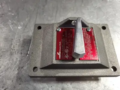 NEW CROUSE-HINDS DSD936 SA