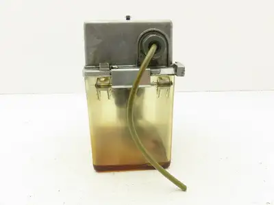 Showa SMD6-15C26 Automatic Cyclic Lubrication Oil Lube Pump Oiler 1.6L 110V 1PH