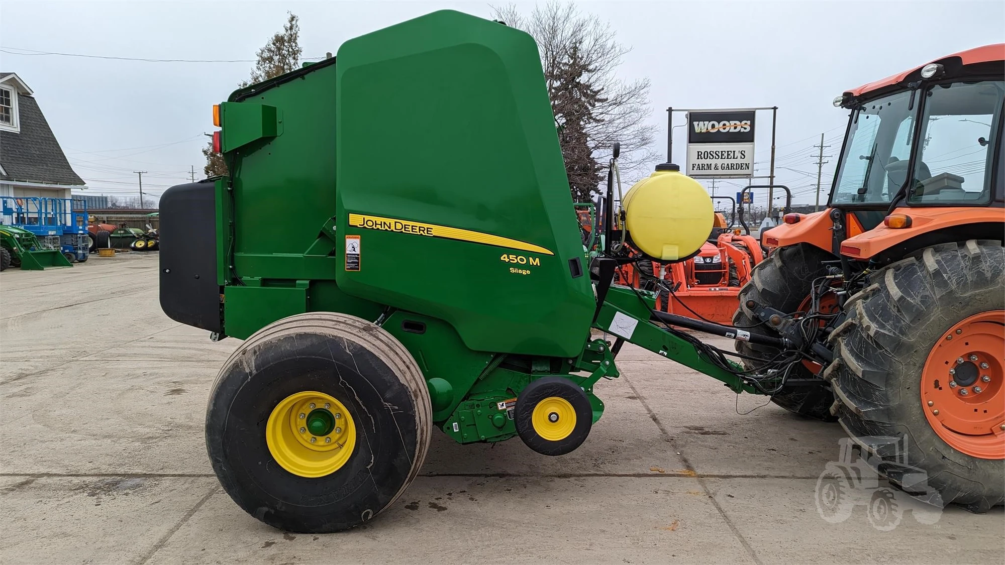 USED JOHN DEERE 450M SILAGE