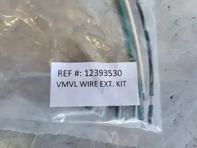 NEW CROUSE-HINDS VMV7L/UNV1
