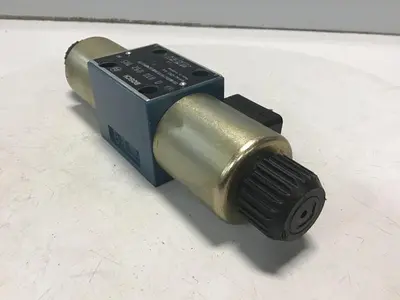 USED BOSCH 0 810 092 105