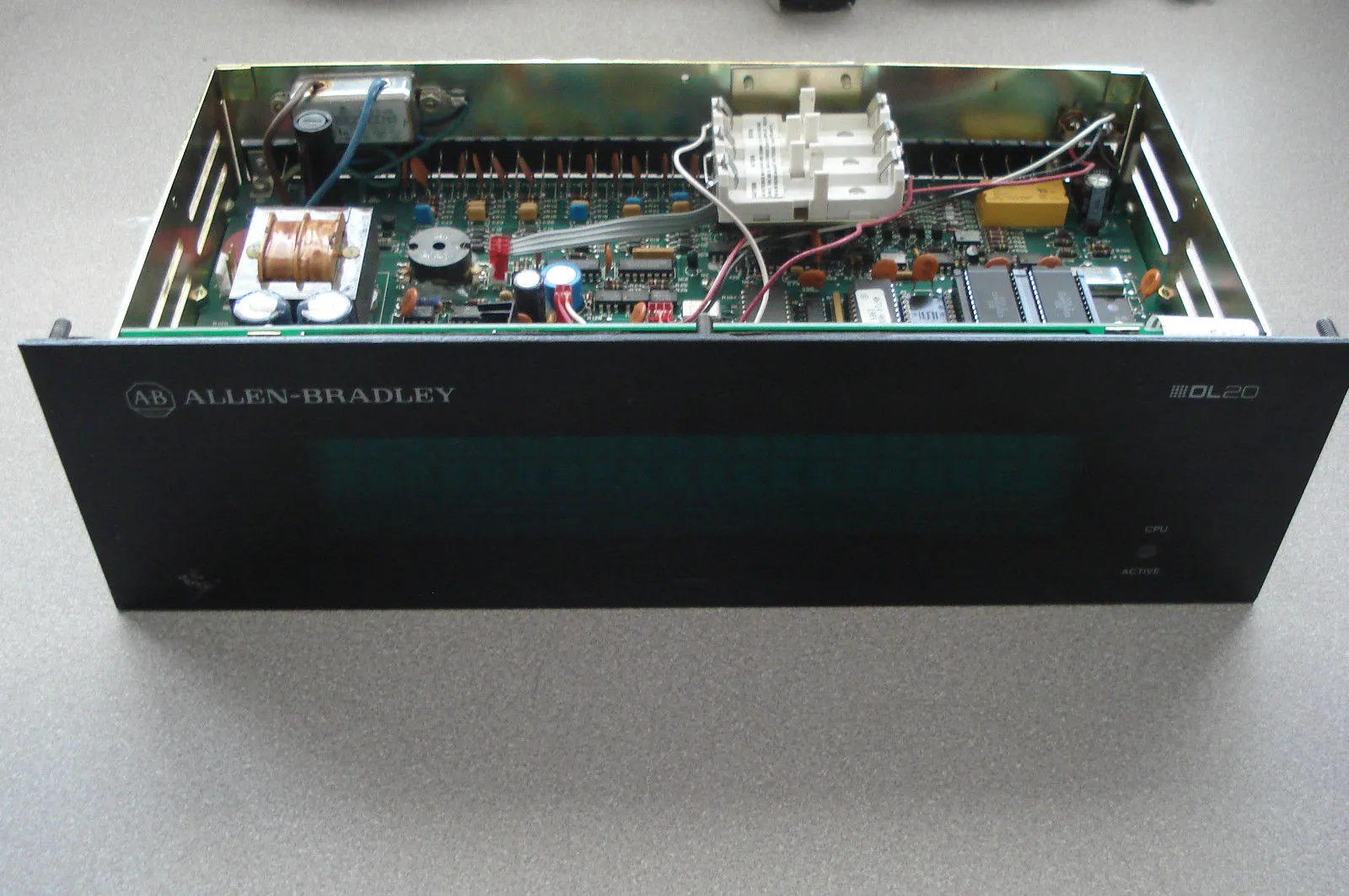 ALLEN BRADLEY 2706-B21J31 DISPLAY SER. E REV. B 2706B21J31