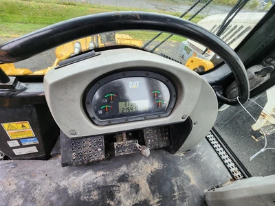 Used 2014 CATERPILLAR 963D Crawler Loaders | Abele Tractor #1343014