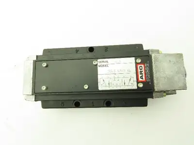 ARO 5545 0707 04 Pneumatic Pilot Valve 5-Port 1/2" NPT