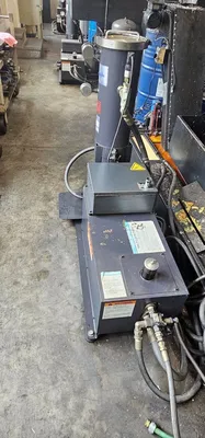 2005 MAZAK VARIAXIS 500-5X 5-Axis+ Vertical Machining Centers | Toolquip, Inc. (6)