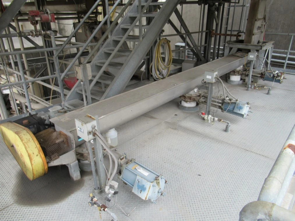 10" x 18' Thomas Screw Conveyor, Stainless 1 HP, Knife Valves