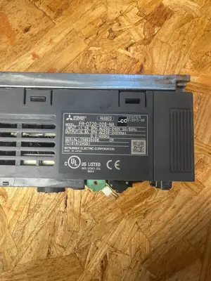 USED Mitsubishi Electric Mitsubishi Electric FR-D700 FR-D720-008-NA