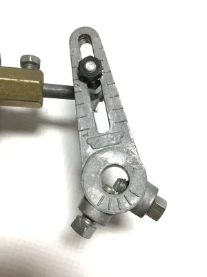 Johnson Controls D-3073-5 Damper Actuator 8-13 PSI Spring