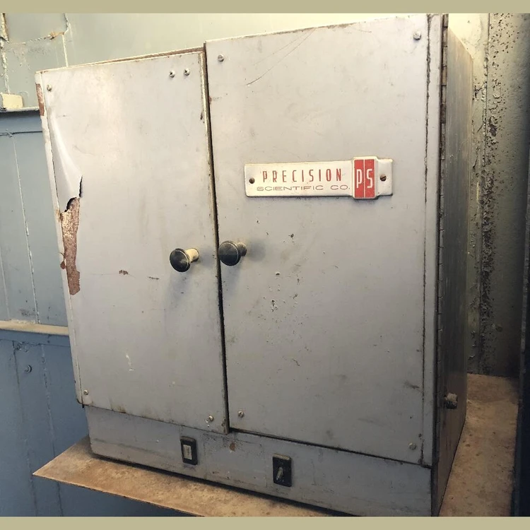 Used PRECISIONS SCIENTIFIC CO. _UNKNOWN_ Drying Oven British Columbia CA | Savona Equipment LTD #1167465