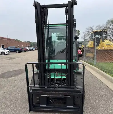 USED 2014 MITSUBISHI FD40N