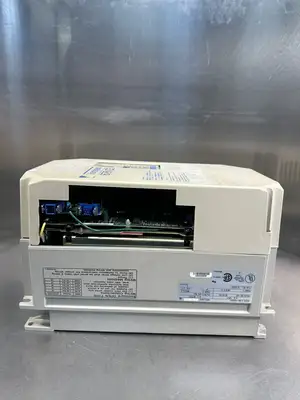 YASKAWA 676VG3 - MODEL:CIMR-VGU42P2 (BIN-1.1.3)