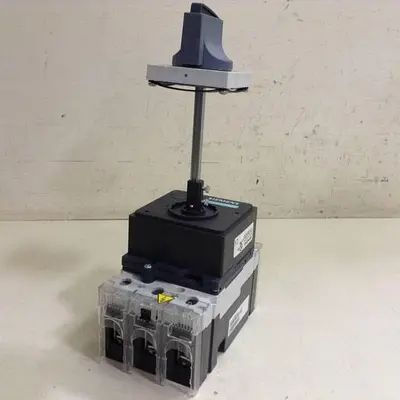 USED SIEMENS 3VL1 110-2KE30-0AA0