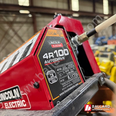 ABB IRB 4600-20/2.5 Welding Robot w/ IRC5 Controller & Lincoln R450 Weld Package