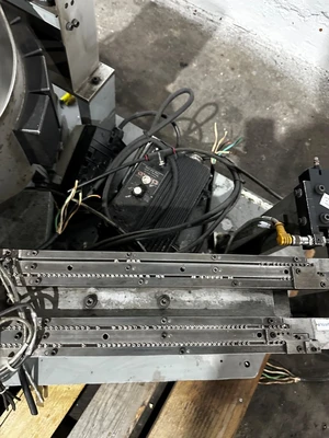SERVICE ENGINEER 12CCW 12" VIBRATORY FEEDER