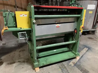 USED EASTERN ENGRAVING AND MACHINE CO. INC. HYDRAULIC EMBOSSING MACHINE