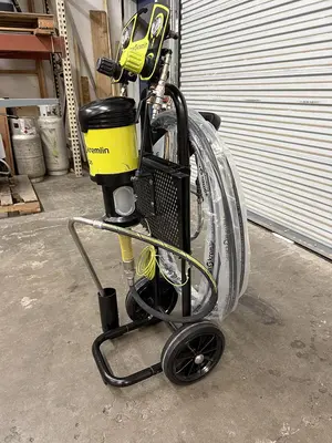 Sames & Kremlin Paint Pump & Sprayer (LIKE NEW)