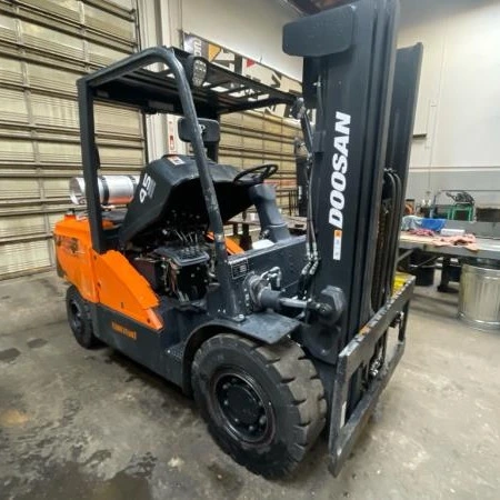 Used 2023 DOOSAN G45S-7 Internal Combustion Forklifts: Pneumatic Tire Arizona US | Leavitt Machinery #1443685