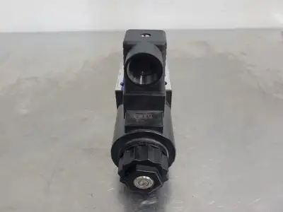 NEW YUKEN DSG-01-3C3-D12-N-60905