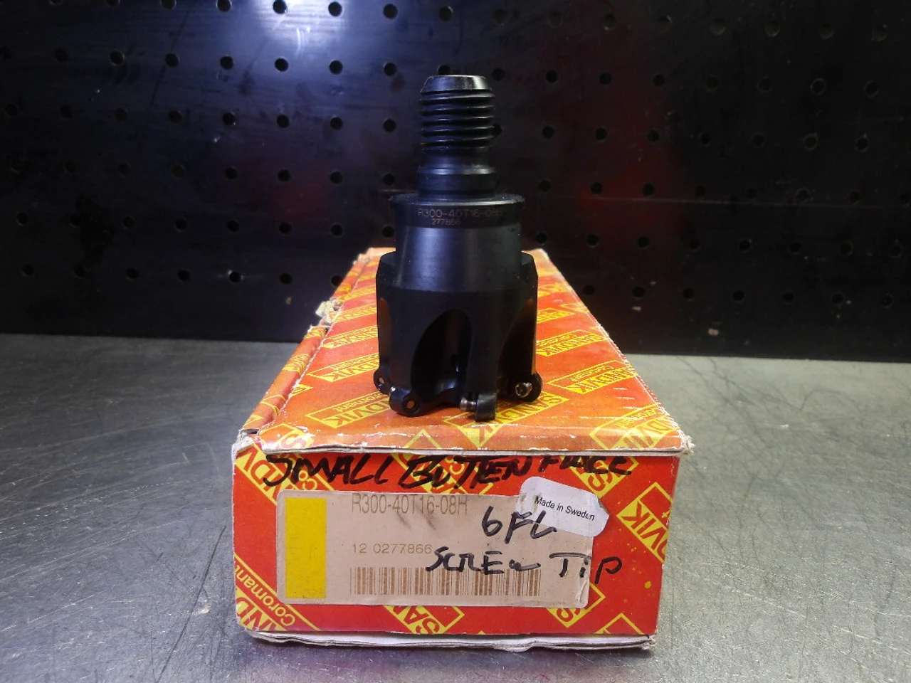 Sandvik T16/M16 32mm Indexable Coolant Thru Facemill R300-40T16-08H (LOC3610)