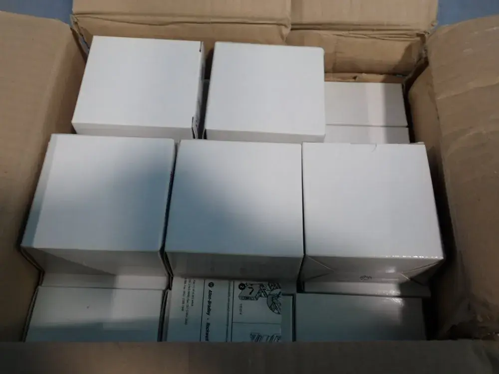 NEW ALLENBRADLEY 100E26KD00