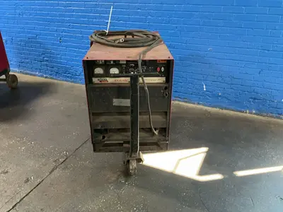 Used LINCOLN ELECTRIC IDEALARC DC600 Arc Welders Ohio US | HGR 24 #1333775