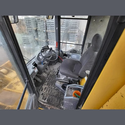 USED KOMATSU WD600-3