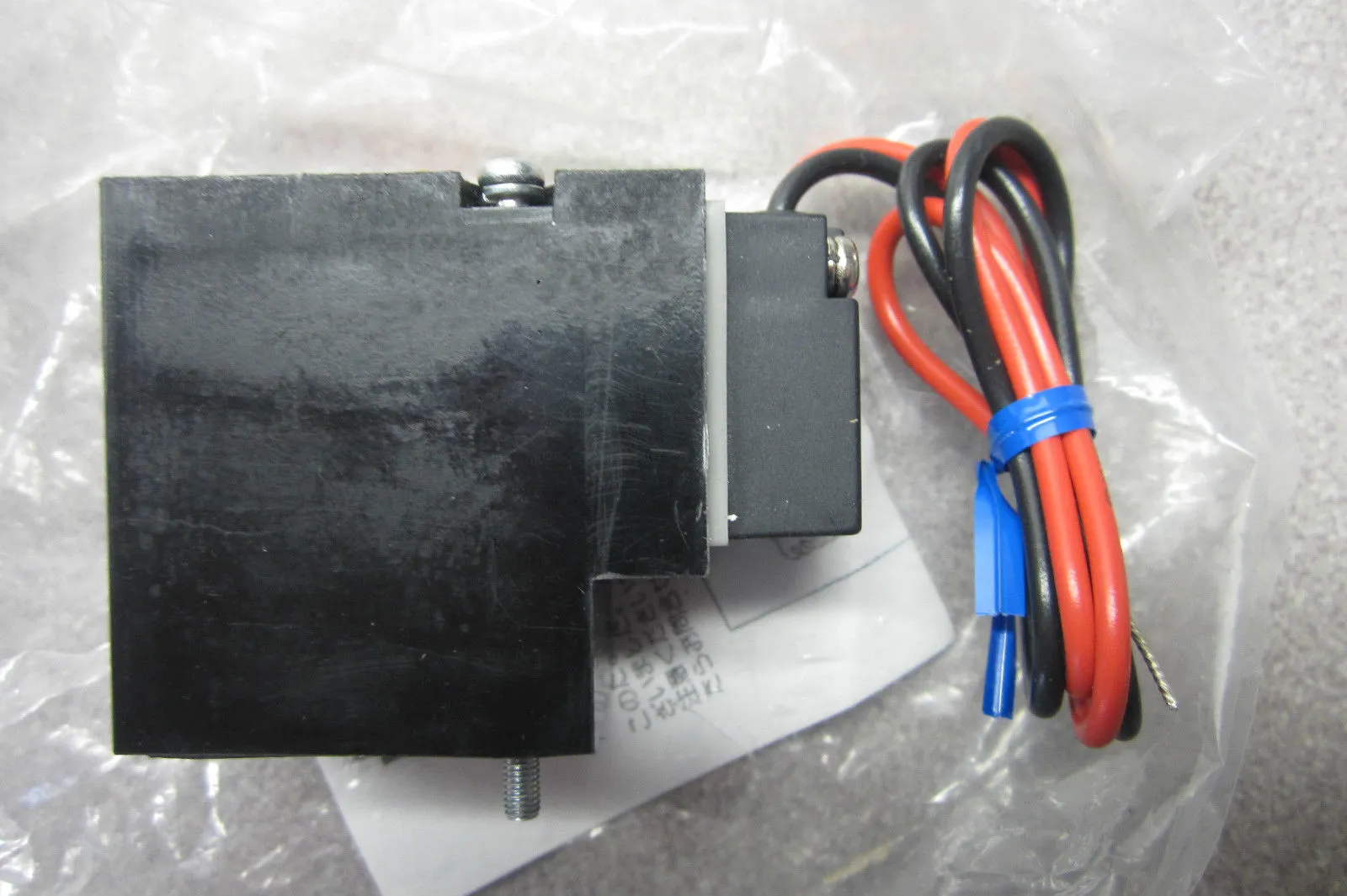 USED KOGANEI SV200E1-L-SR VACUUM VALVE SV200E1LSR