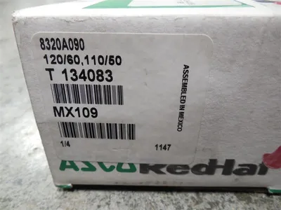 ASCO 8320A090 Red Hat Solenoid Valve New NIB