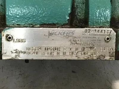 USED VICKERS DG4V-3-6C-M-U-HL7-60-B13