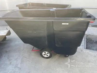 Rubbermaid Black Plastic Disposal Bin