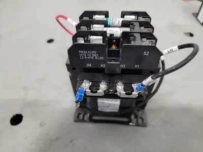 NEW SCHNEIDER ELECTRIC 9070TF200D23