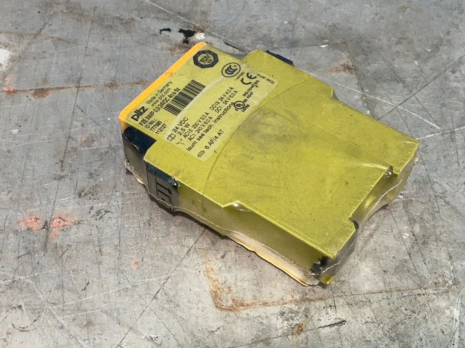 Used PILZ 777580 Relays & Switches Ohio US | HGR 24 #1314167